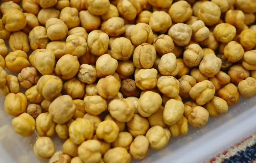 How Much Roasted Chana To Eat Daily