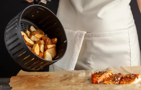 How To Reheat Roast Potatoes In a An Air Fryer 