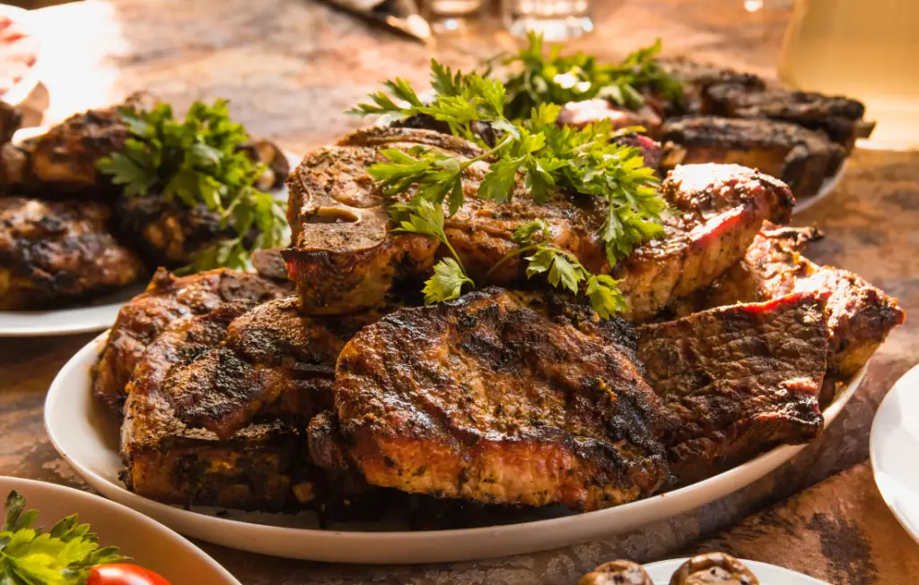 How to Reheat Steak in a Toaster Oven