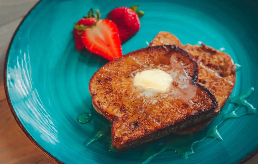 gluten free french toast with strawberry